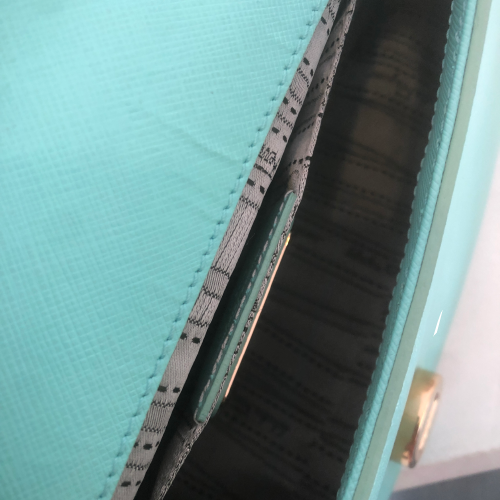 Salvatore Ferragamo Turquoise Leather 'Luciana' Chain Flap Bag | Pre Loved |