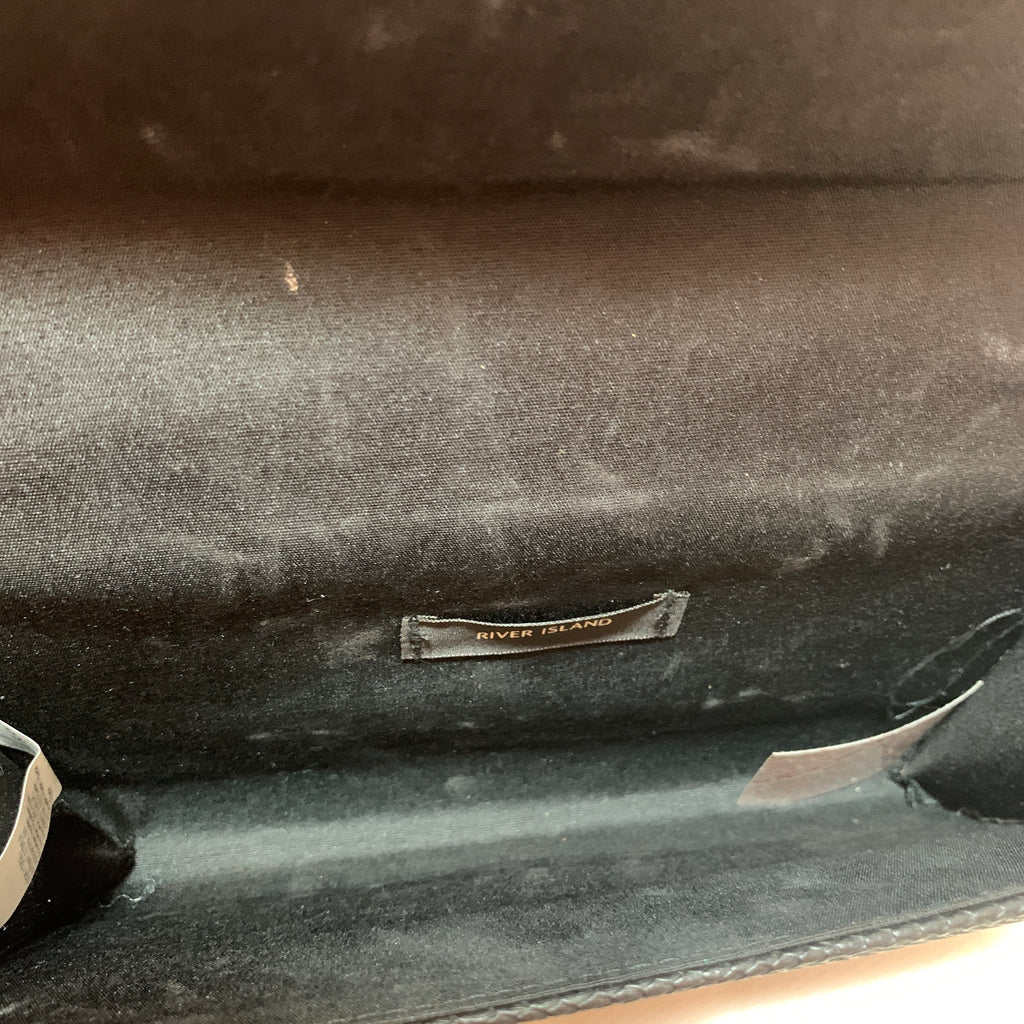 River Island Black with Gold Chain Shoulder Bag | Gently Used |