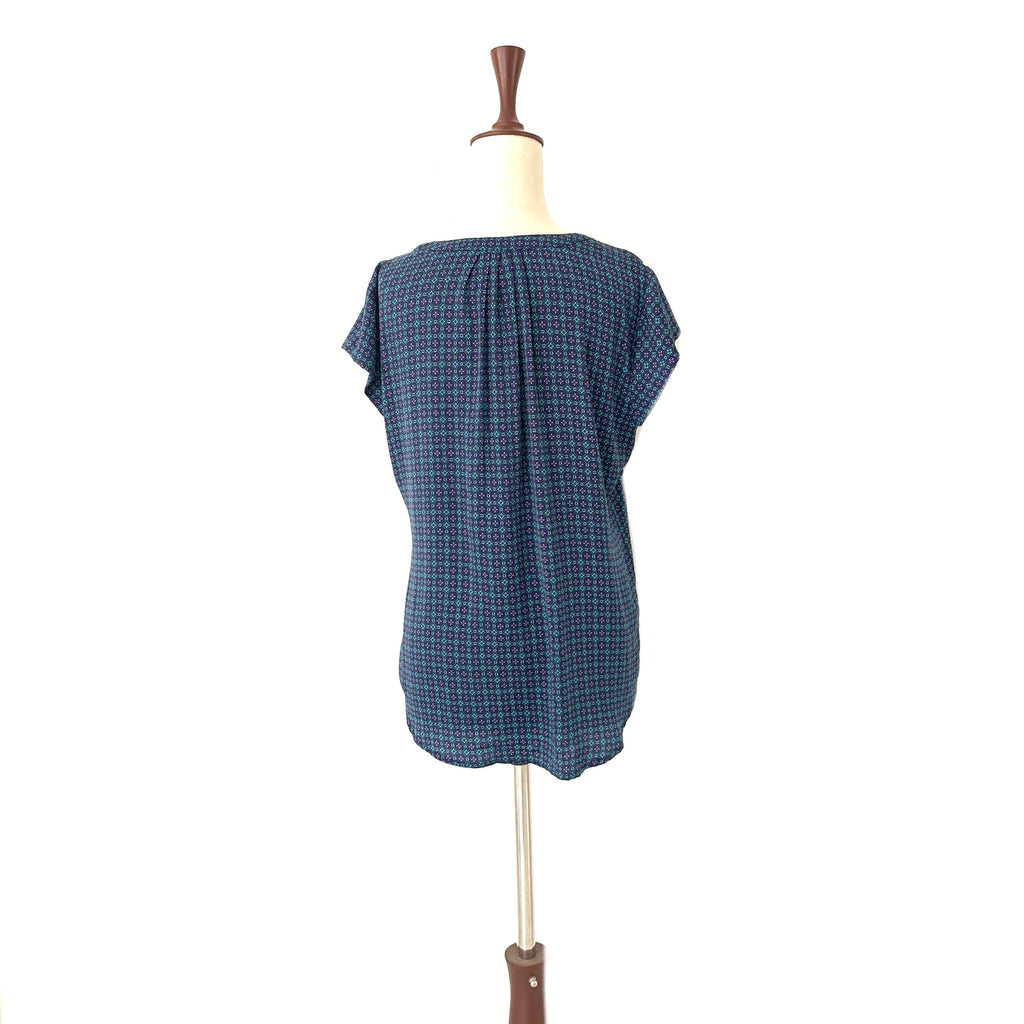 Liz Claiborne Blue Printed Top | Gently Used |