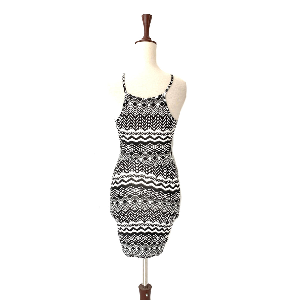 Miss Selfridge Black & White Printed Sleeveless Dress | Gently Used |