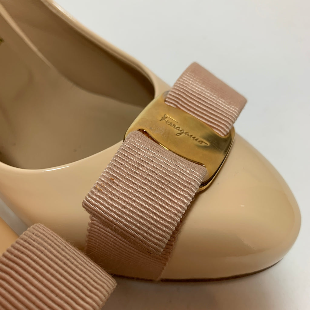 Salvatore Ferragamo 'Riley' Beige Patent Pumps | Pre Loved |