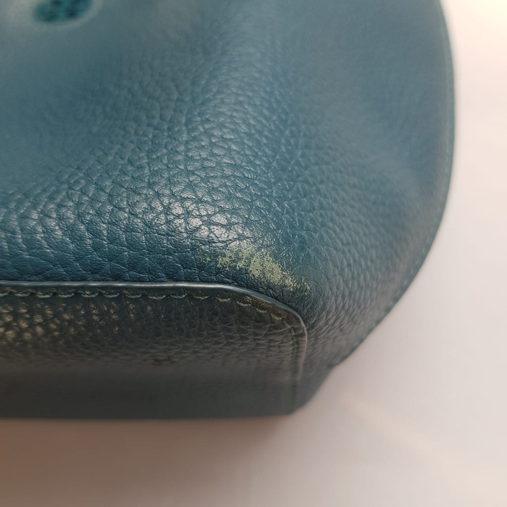 Tory Burch Teal Pebbled Leather Crossbody Bag | Pre Loved |