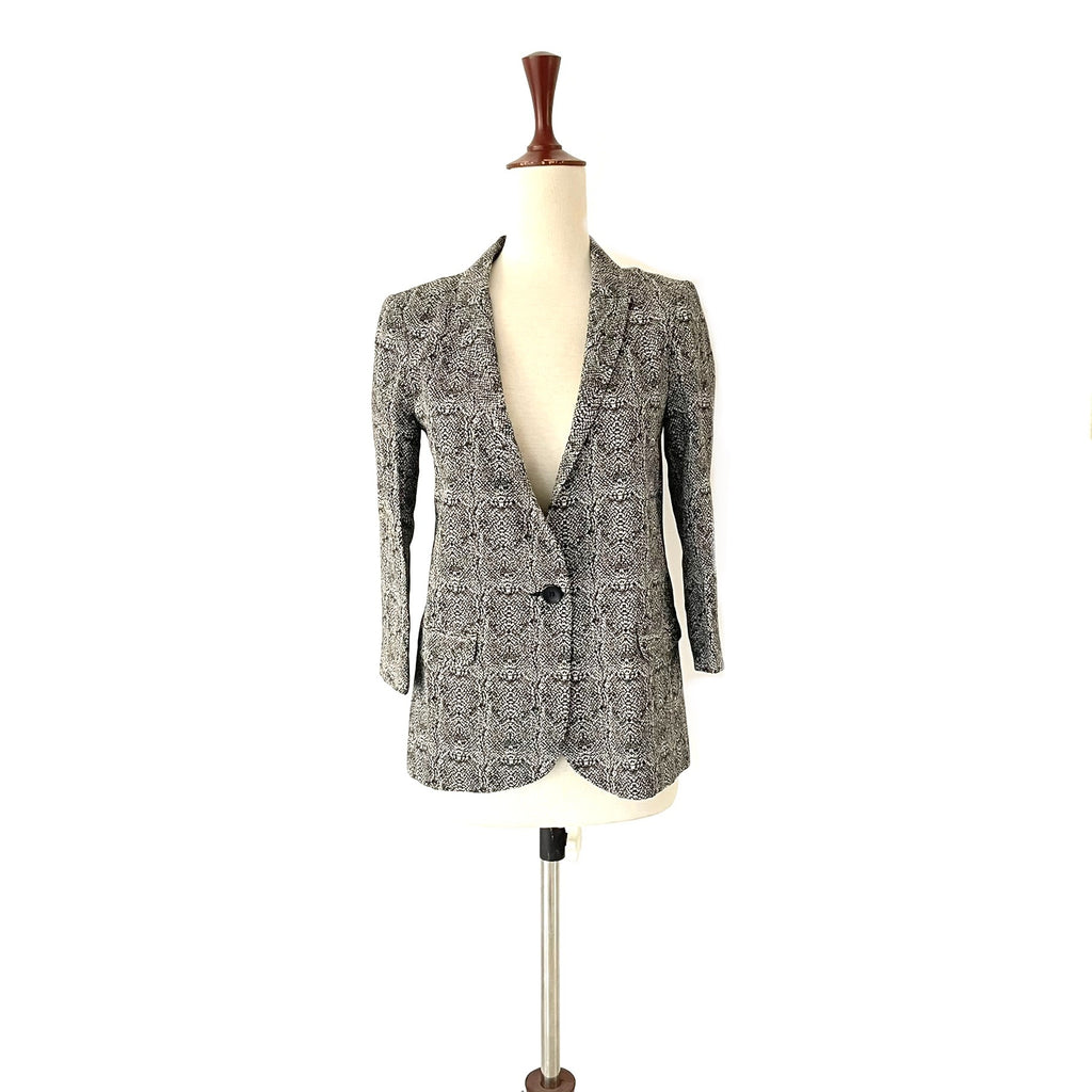 River Island Black & White Printed Jacket | Gently Used |